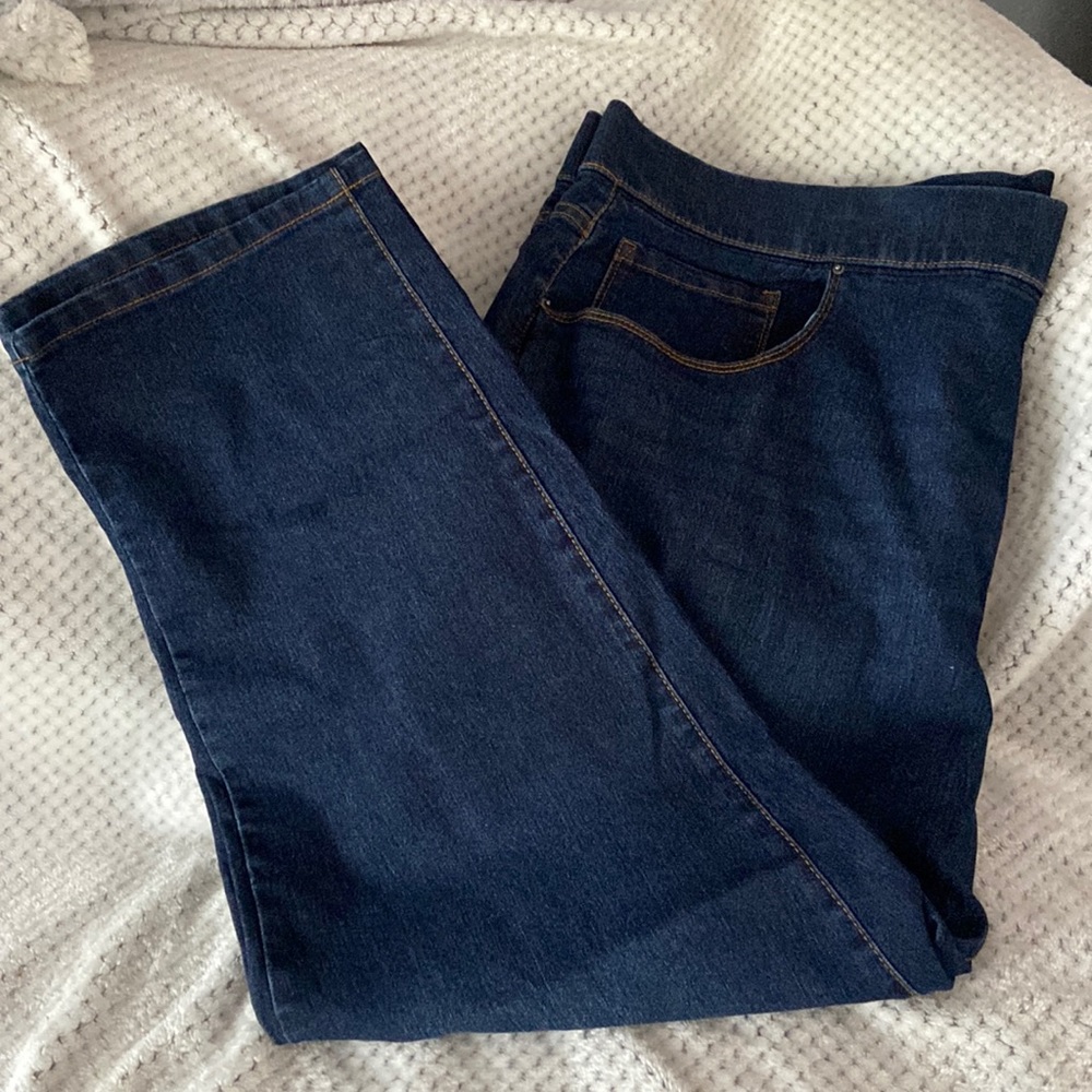 Denim pull on blue jeans. Size 3XL. Stretch. New, never worn.